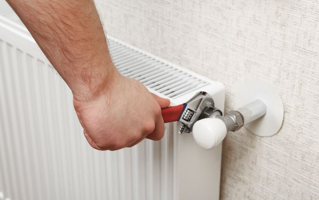暖氣片溫控設(shè)施不能私自拆除，會(huì)導(dǎo)致樓棟水力失衡
